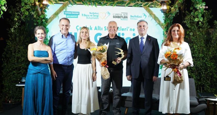 Beylikdüzü 11. Barış ve Sevgi Buluşmaları kapsamında düzenlenen Çardak Altı