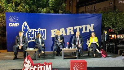 CHP'nin eğitim alanındaki sorunlara dikkati çekmek için farklı illerde düzenlediği