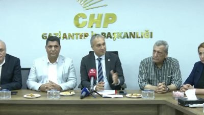 CHP'nin eğitim alanında yaşanan sorunlara dikkat çekmek için başlattığı farklı