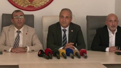 CHP'nin, eğitim alanında yaşanan sorunlara dikkati çekmek için başlattığı farklı