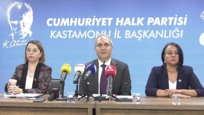 CHP'nin eğitim alanındaki sorunlara dikkat çekmek için farklı illerde düzenlediği