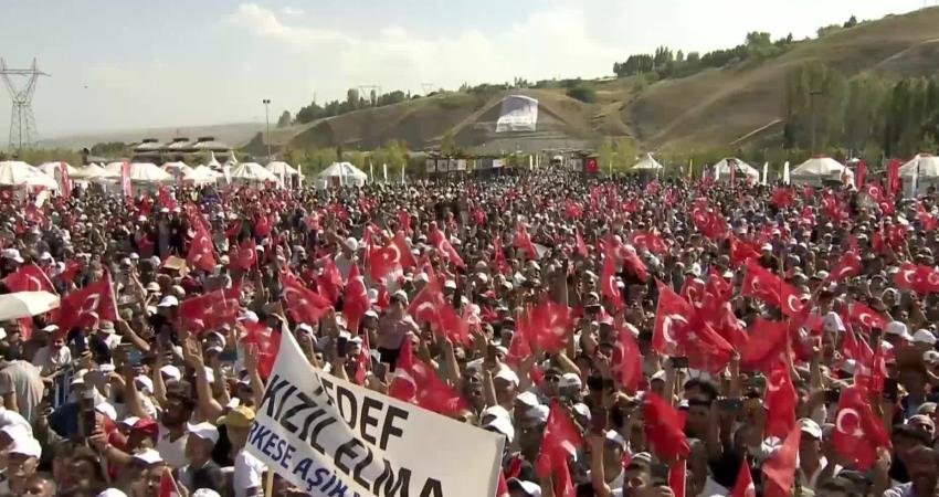 Cumhurbaşkanı Recep Tayyip Erdoğan, Ahlat’ta Malazgirt Zaferi'nin 953’üncü yıl dönümü