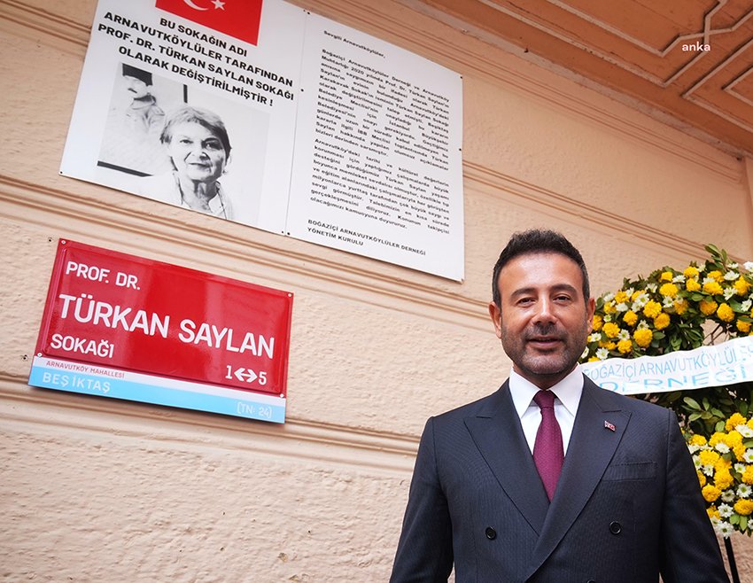 prof-dr-turkan-saylanin-adi-besiktasta-yasadigi-sokaga-verildi-sokagin-tabelasi-bugun-asildi