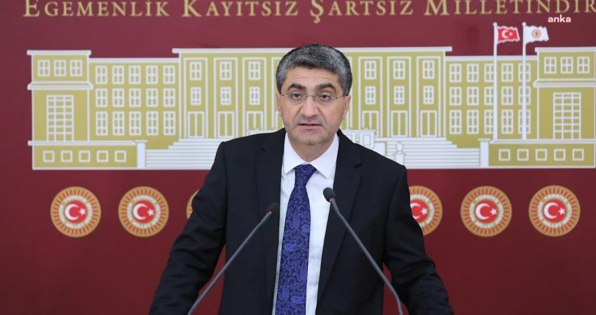 DEVA Partisi Genel Başkan Yardımcısı Mehmet Emin Ekmen, vakıf üniversiteleri