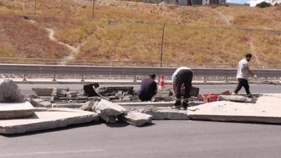 Esenyurt’ta trafiğin yoğun olduğu noktalarda güvenli akış için devam eden