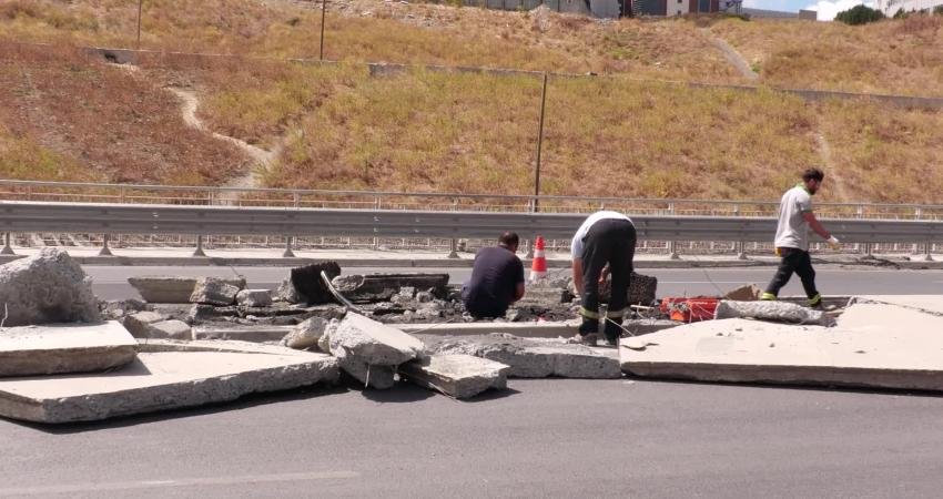 Esenyurt’ta trafiğin yoğun olduğu noktalarda güvenli akış için devam eden