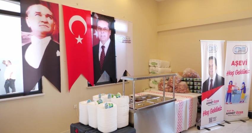 CHP'li Esenyurt Belediyesi, günde bin kişiye yemek sağlayacak olan 'İstiklal