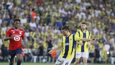 Fenerbahçe, UEFA Şampiyonlar Ligi 3. eleme turu rövanş maçında  Fransa'nın