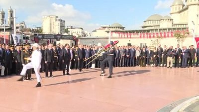 İstanbul Büyükşehir Belediye (İBB) Başkanı Ekrem İmamoğlu, 30 Ağustos Zafer Bayramı'nın