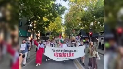 Tüm Filistinli Tutsaklara Özgürlük Filistin Eylem Komitesi'nin çağrısıyla çok sayıda