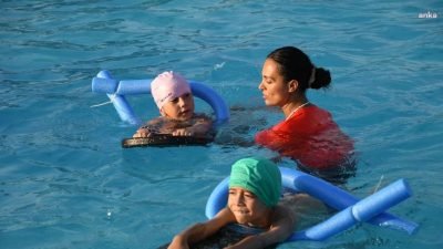 Karabağlar Belediyesi Spor İşleri Müdürlüğü tarafından öğrencilere yönelik açılan yaz