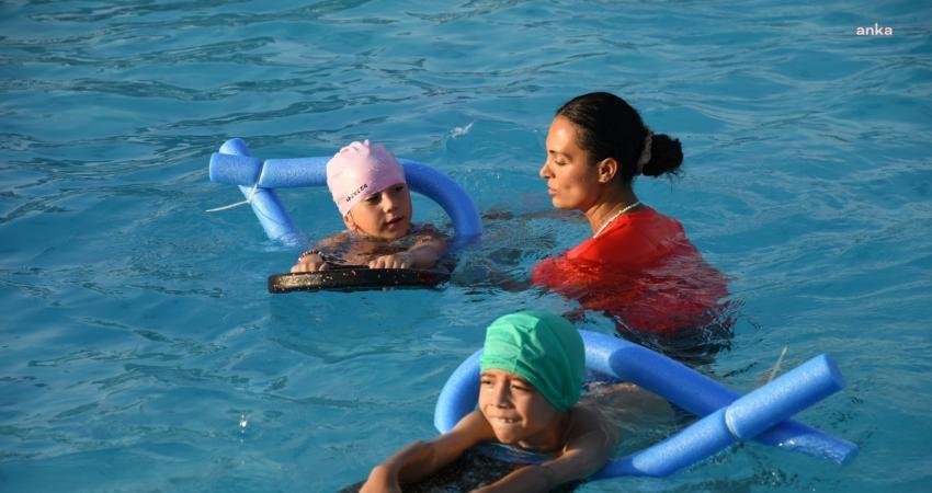 Karabağlar Belediyesi Spor İşleri Müdürlüğü tarafından öğrencilere yönelik açılan yaz