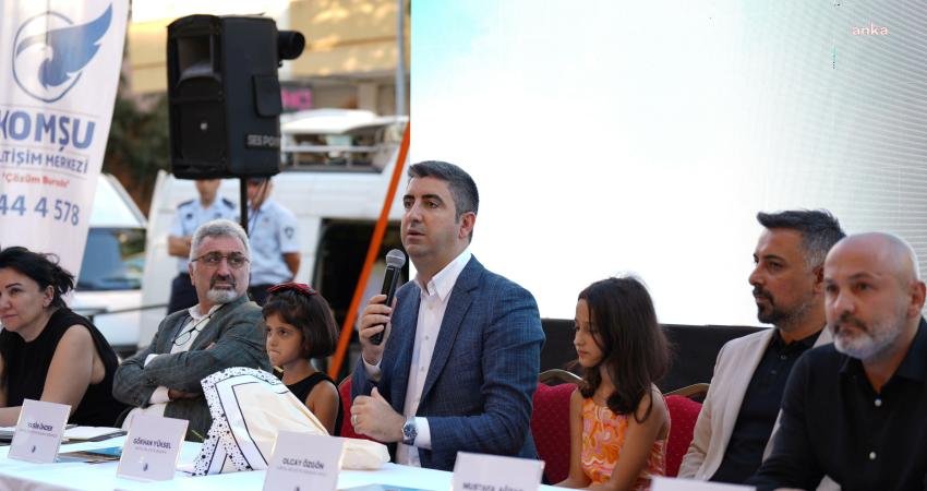Kartal Belediyesi’nin 'Mahallemi Dinliyorum' buluşması, Soğanlık Orta Mahalle’de düzenlendi. Toplantıya