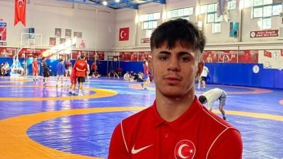Manisa Büyükşehir Belediyespor Kulübü Güreş takımının Milli Sporcusu Enes Kamal,
