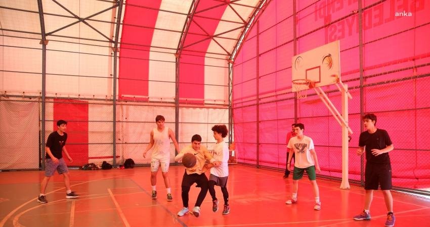 Merkezefendi Belediyesi, 30 Ağustos Zafer Bayramı’na özel futbol, tenis, satranç,