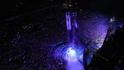 İstanbul Festivali’nin 9’uncu gününde, en sevilen müzik gruplarından Mor ve