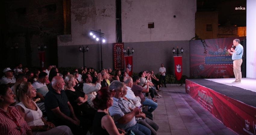 Gazeteci yazar Gökmen Ulu’nun yönetmenliğini yaptığı, Türk tiyatrosunun usta ismi