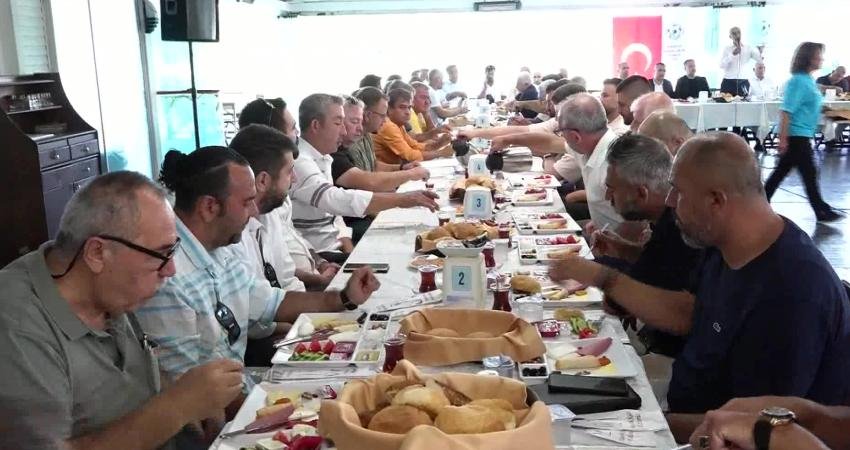 Osmangazi Belediyesi ve Osmangazi Belediyespor Kulübü iş birliğinde düzenlenen toplantıda,