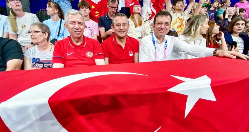CHP Genel Başkanı Özgür Özel, İstanbul Büyükşehir Belediye (İBB) Başkanı