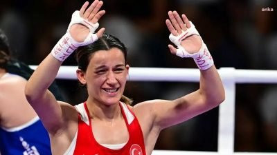 Milli boksör Hatice Akbaş kadınlar 54 kiloda Güney Kore'li Im