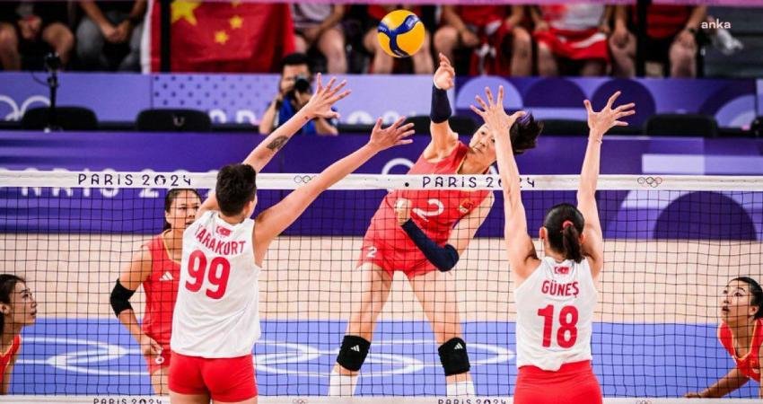 A Milli Kadın Voleybol Takımı, Paris 2024 Olimpiyat Oyunları'nda Çin'i