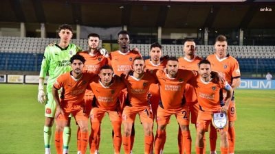 UEFA Konferans Ligi 2. ön eleme turu rövanş mücadelesinde Başakşehir,