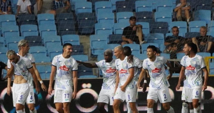 Trendyol Süper Lig'in 2'nci haftasında Adana Demirspor ile Çaykur Rizespor karşı