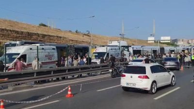  Metrobüs hattının Yenibosna ve Sefaköy durakları arasında bu sabah kaza