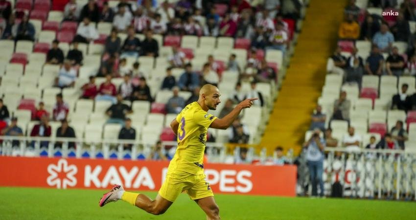 Trendyol Süper Lig’de 3. hafta maçında Sivasspor, Eyüpspor’u konuk etti.