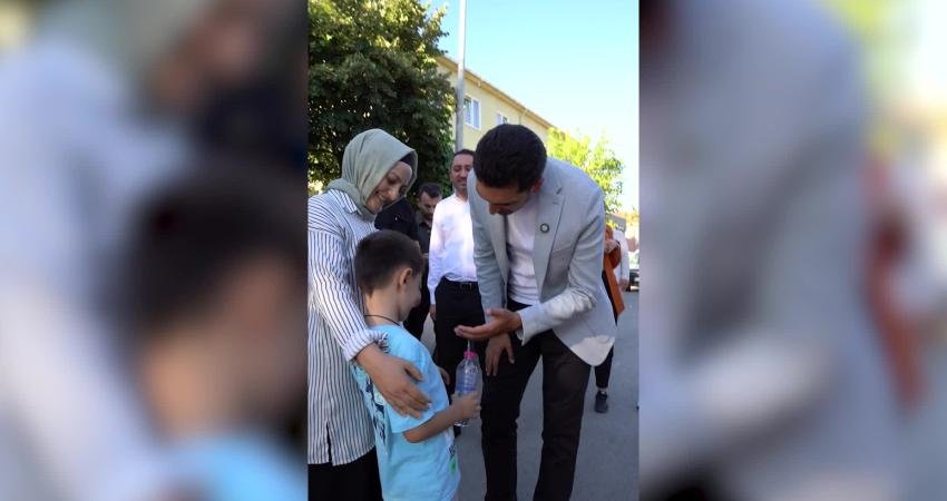 Tuzla Belediye Başkanı Eren Ali Bingöl, Mescit Mahallesi’ndeki pazar yerini