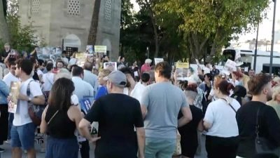Yaşam hakkı savunucuları, kamuoyunda ‘Katliam Yasası’ olarak bilinen sokak hayvanları