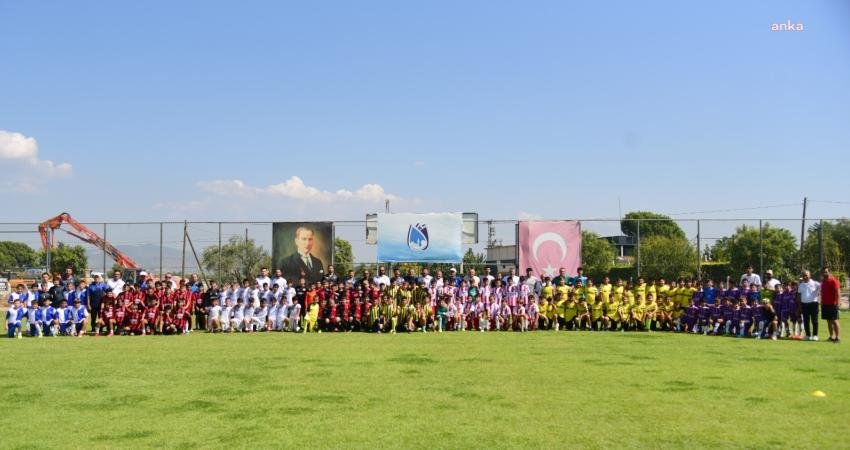 Yunusemre Belediyesi ile Yunusemre Belediyespor'un 30 Ağustos Zafer Bayramı dolayısıyla