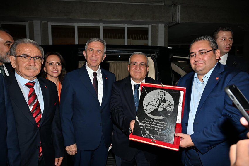 bozkirin-tezenesi-ankarada-turkulerle-anildi