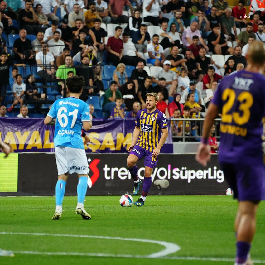 ikas-eyupspor-sahasinda-trabzonspor-ile-0-0-berabere-kaldi
