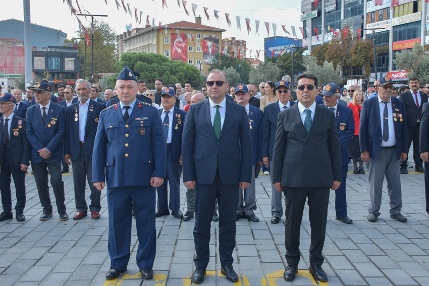 esenyurtta-gaziler-gunu-anmasinda-duygu-dolu-anlar