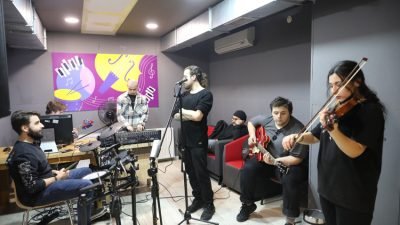 İBB tarafından gençlerin donanımlarını arttırmak amacıyla gerçekleştirilen eğitim programları için