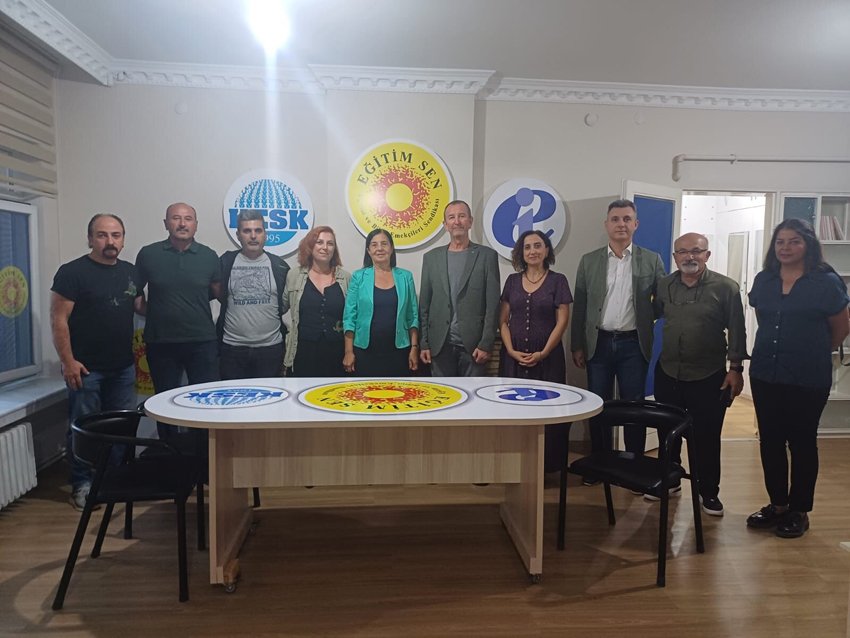 CHP Eskişehir Milletvekili Dr. Jale Nur Süllü, Eğitim Sen Şube