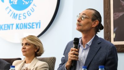 Etimesgut Belediye Başkanı Erdal Beşikçioğlu, Başkan Yardımcısı Ebru Keyvan ve