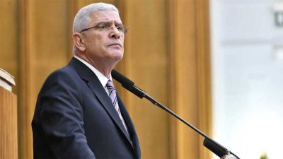 İYİ Parti Genel Başkanı Müsavat Dervişoğlu, Anayasa'nın değiştirilemeyecek maddelerini hedef