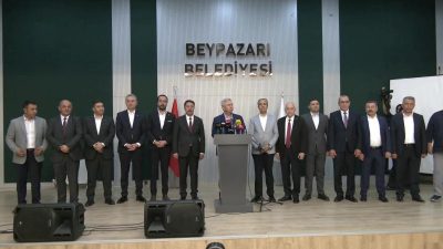 Ankara Büyükşehir Belediye Başkanı Mansur Yavaş, okullarda temizlik için talepte