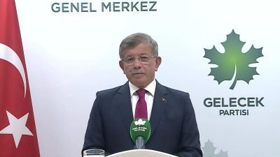 Gelecek Partisi Genel Başkanı Ahmet Davutoğlu, Kara Harp Okulu'nun mezuniyet töreninin