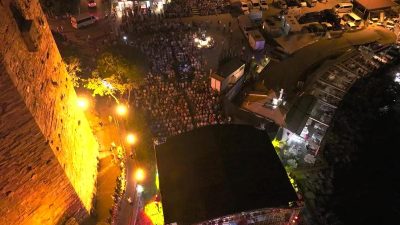 Bu yıl 19'uncusu düzenlenen Alanya Uluslararası Caz Festivali, şarkıcı Hayati