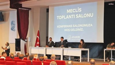Ataşehir Belediye Meclisi’nin eylül ayı toplantılarının birinci birleşimine başkanlık eden
