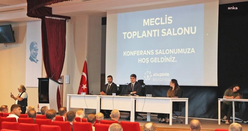 Ataşehir Belediye Meclisi’nin eylül ayı toplantılarının birinci birleşimine başkanlık eden