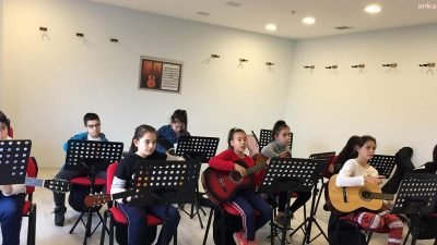 Ataşehir Belediyesi, vatandaşların sanat eğitimine daha kolay erişim sağlamaları için