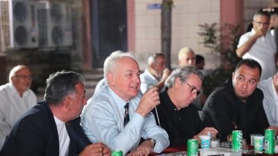 Beykoz Belediye Başkanı Alaattin Köseler, Paşamandıra Mahallesi’nde düzenlenen Mahalle Buluşması’nda,