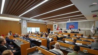 İstanbul Beylikdüzü Belediye Başkanı Mehmet Murat Çalık, çocukların okullarda sağlıklı