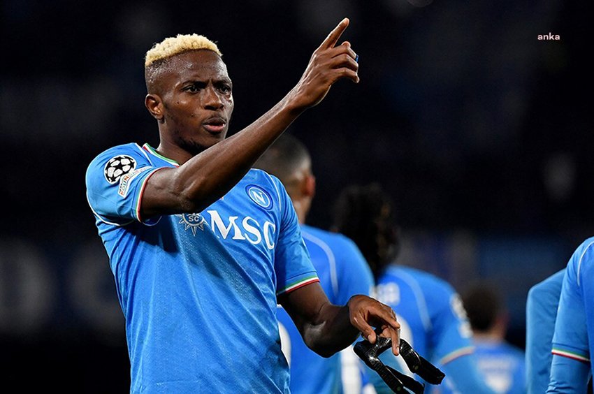 Galatasaray, Napoli'den kiraladığı Nijeryalı golcü Victor Osimhen görüşmelerini Kamuoyu Aydınlatma
