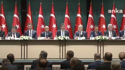 Cumhurbaşkanı Yardımcısı Cevdet Yılmaz, 2025-2027 dönemlerini içeren '‘Orta Vadeli Program'’ı