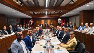 İstanbul'daki 39 CHP ilçe başkanı İstanbul Büyükşehir Belediye Başkanı Ekrem